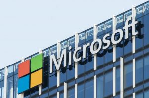 微软员工总数十年来首次下降，截至6月底雇员约22.3万人